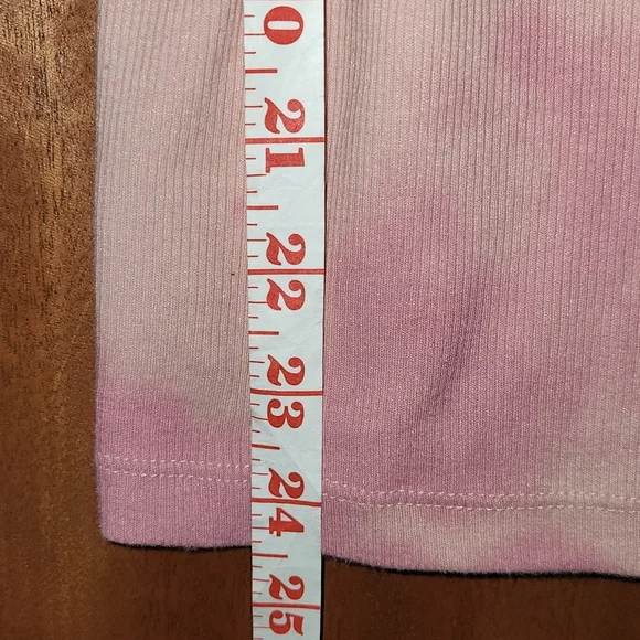 Like New! Perfect Pink Tie-Dye Tank Top - Picture 8 of 8